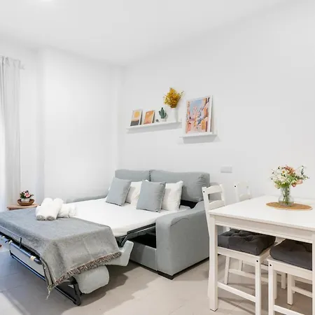 Wintowinrentals Superb New-Look Apartment Málaga Esterno foto