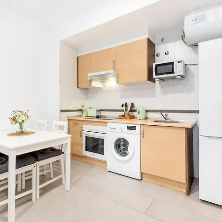Wintowinrentals Superb New-Look Apartment Málaga Esterno foto